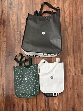 lululemon athletica Tote Bag - bundle